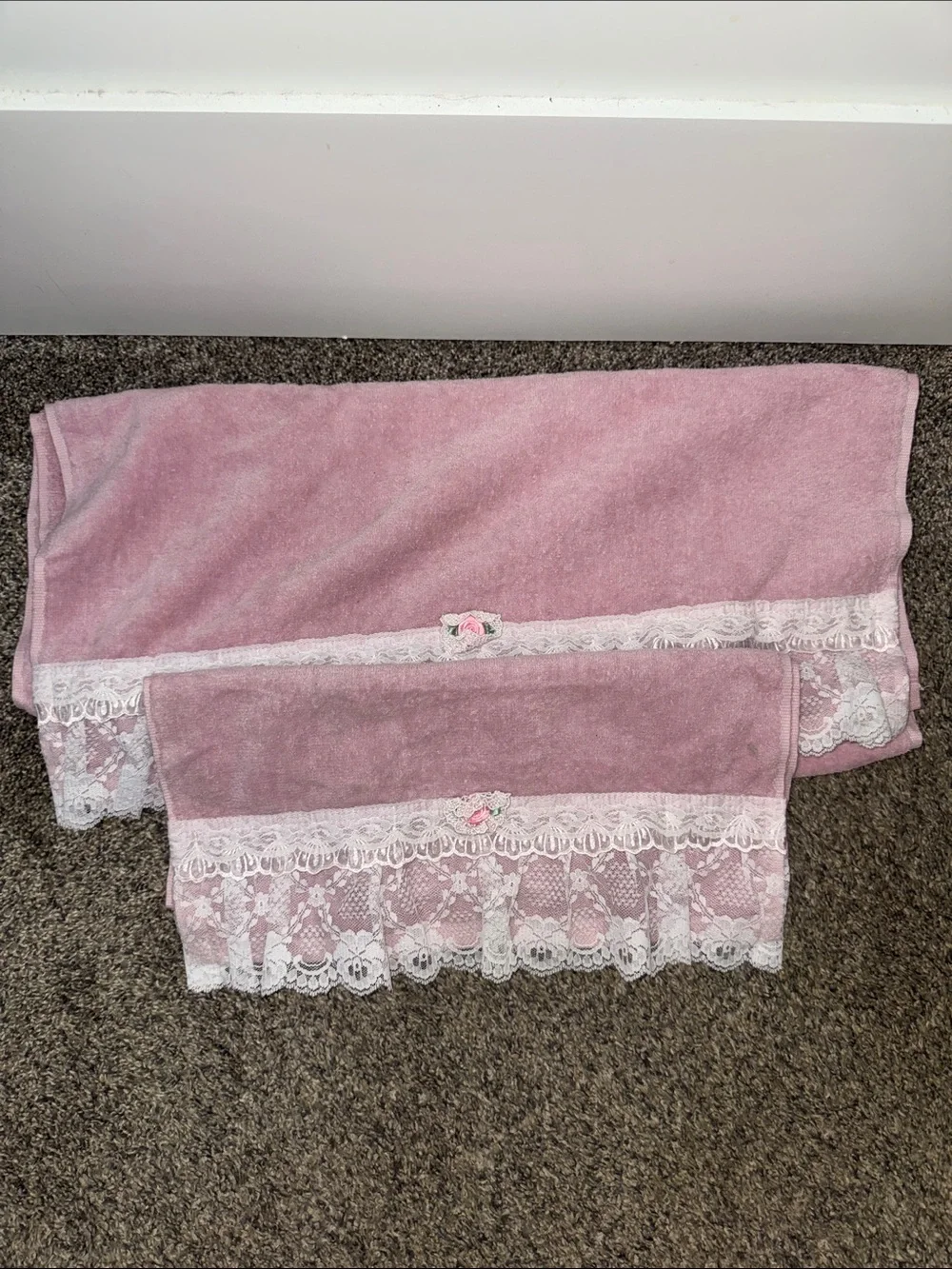 Vintage Made USA Pink Lace Trim Towel Set Coquette girl Girlhoodcore Ms Hunny